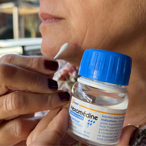 tutorial on how to apply Hexomedine transcutanee