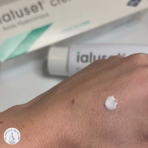 ialuset cream applied on hand